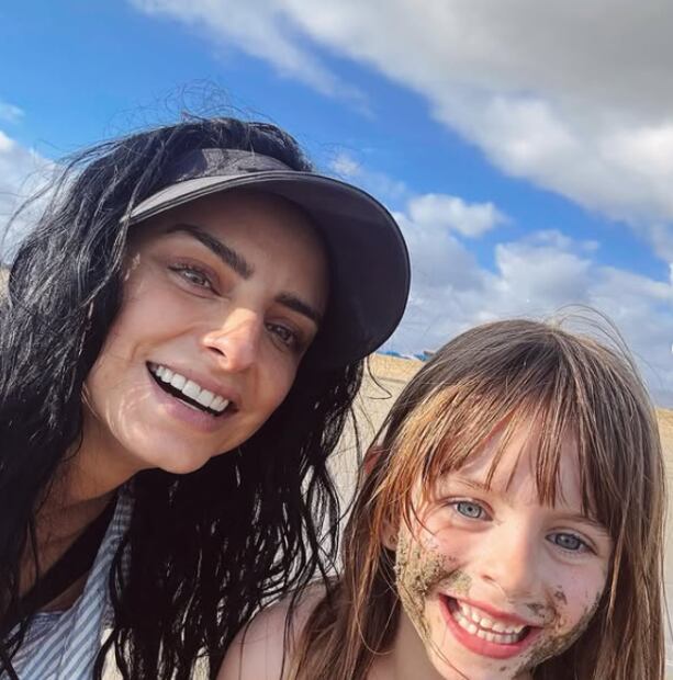 Aislinn y Kailani disfrutando en la playa / Foto: Instagram