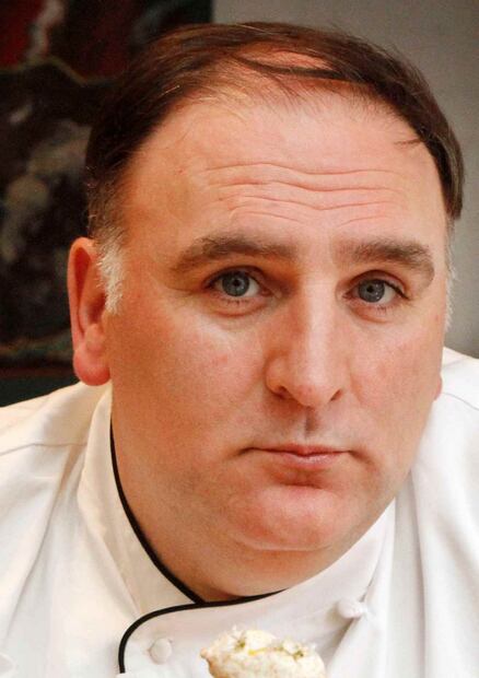 El chef español José Andrés envía alimentos a las víctimas de Ucrania 