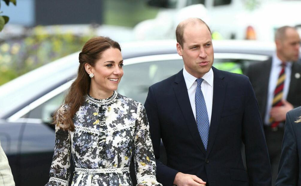 El príncipe William lanza un tuit de felicidad por el regreso de la Premier League
