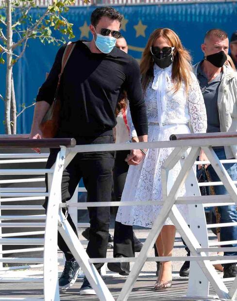 FOTOS: Jennifer Lopez y Ben Affleck llegan al Festival de Cine de Venecia ¡súper enamorados!