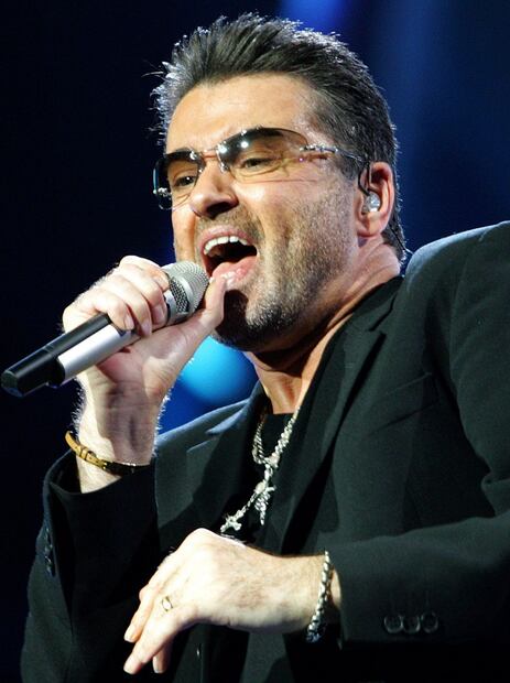 Ex parejas del cantante George Michael, sin los millones de su testamento