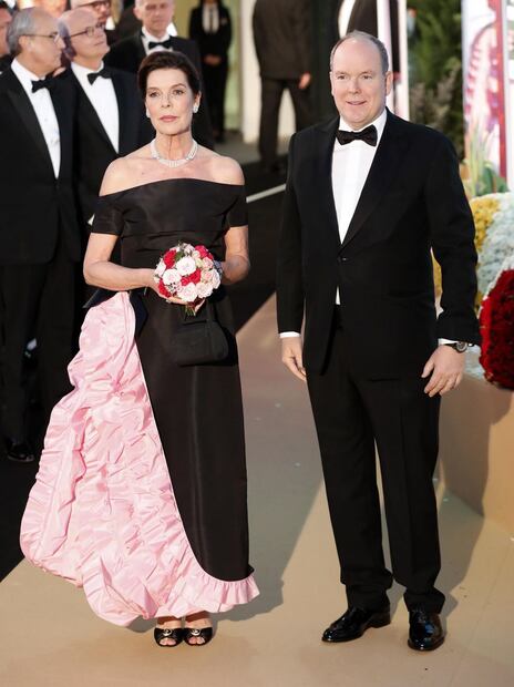 El homenaje de Carolina de Mónaco a Karl Lagerfeld durante el Baile de la Rosa