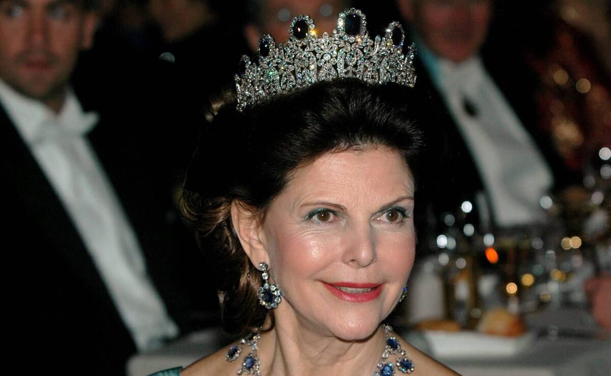 Llevan a la reina Silvia de Suecia al hospital tras fuerte accidente