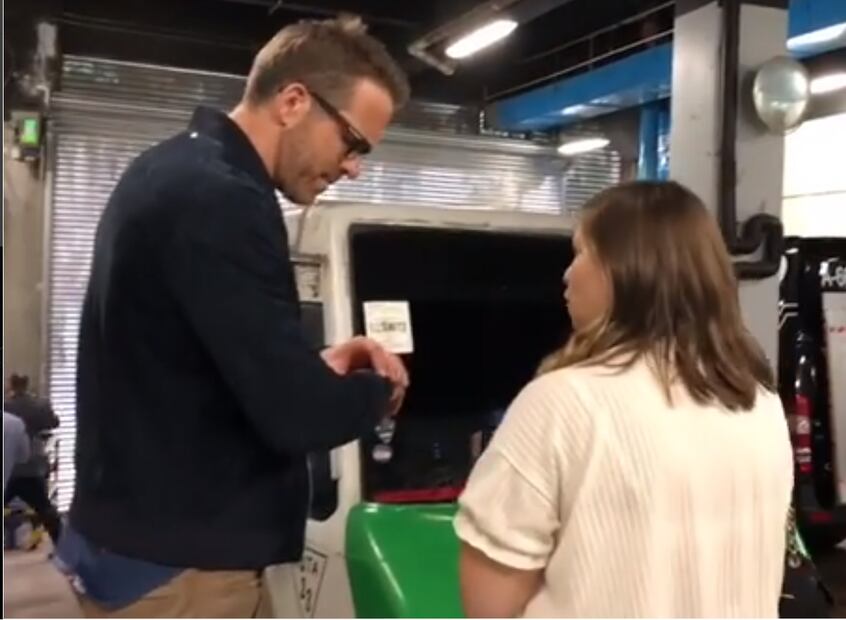 Ryan Reynolds recorrió la CDMX en microbús 