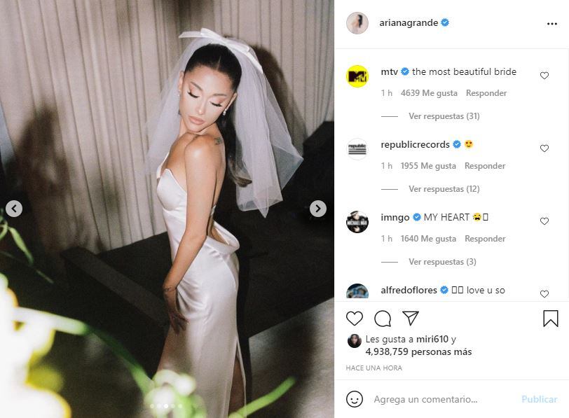 Ariana Grande presume fotos de su boda con Dalton Gomez