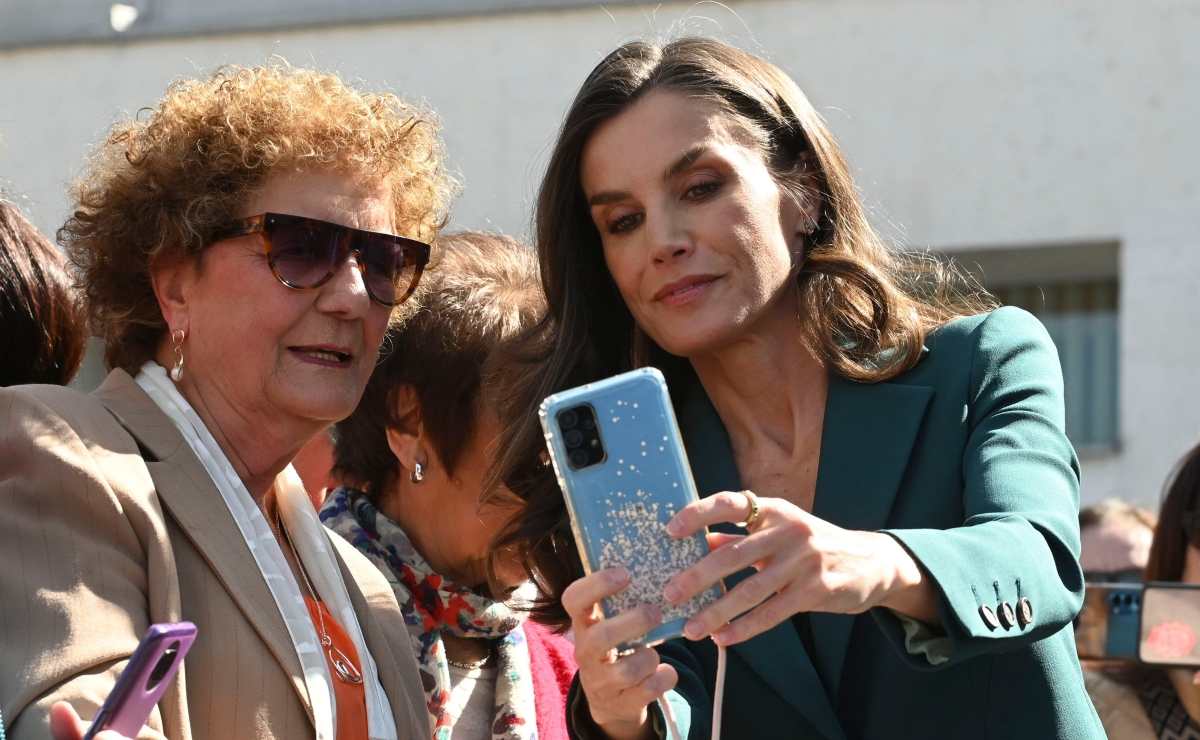 El espontáneo momento que protagonizó la reina Letizia / Foto: J. Casares - EFE