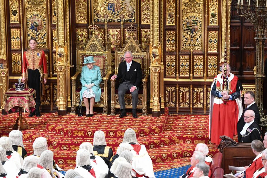 Quién mantiene a Harry y Meghan y a cuánto asciende su fortuna 