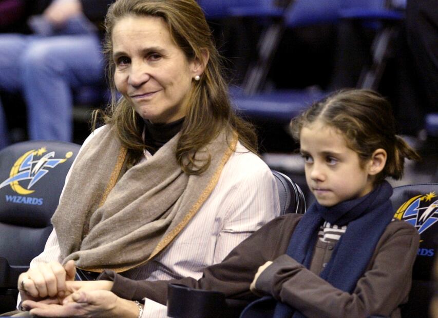 La infanta Elena junto a su hija Victoria Federica / Foto: EFE