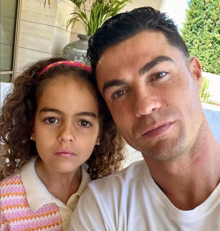 Cristiano Ronaldo junto a su hija Alana Martina/ Foto: Instagram