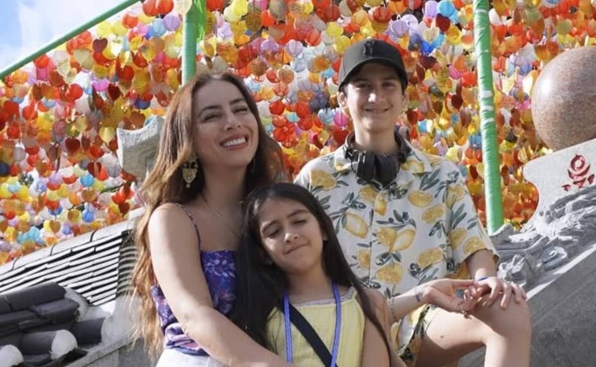 Fotos: Claudia Lizaldi presume su divertido viaje a Japón con sus hijos