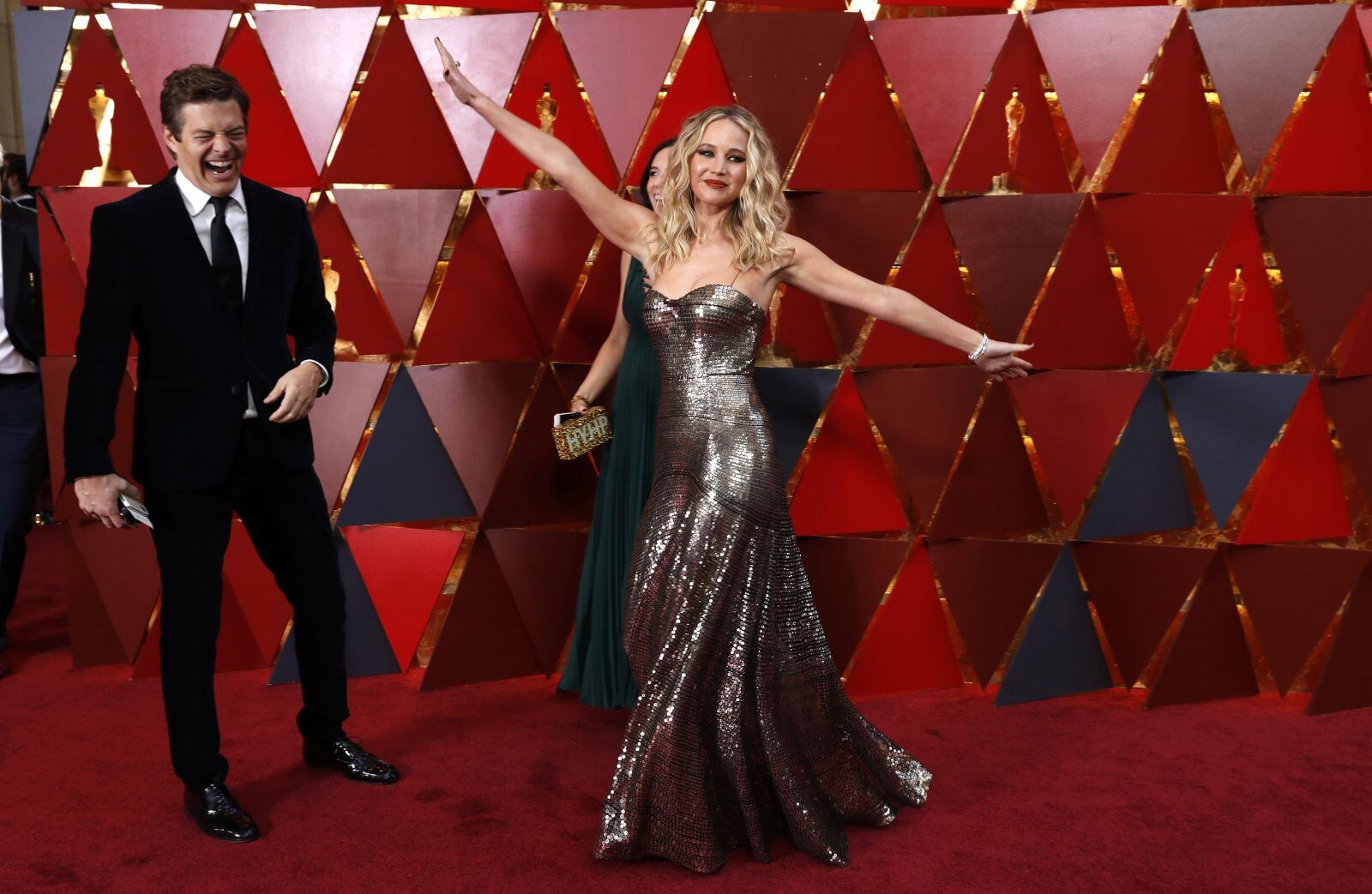 ¿Mala copa? Así fue la actitud de Jennifer Lawrence en los Oscar