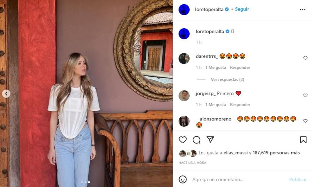 Danna Paola y Loreto Peralta presumen el mismo corsé