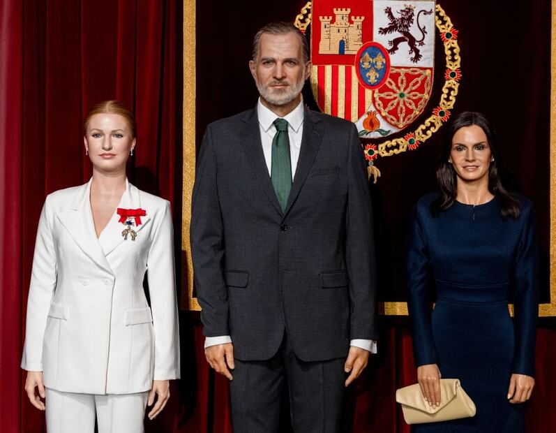 La figura de la princesa Leonor, el rey Felipe VI y Letizia en el Museo de Cera de Madrid / Foto: EFE