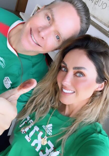 Manuel Velasco y su esposa, la cantante Anahí / Instagram
