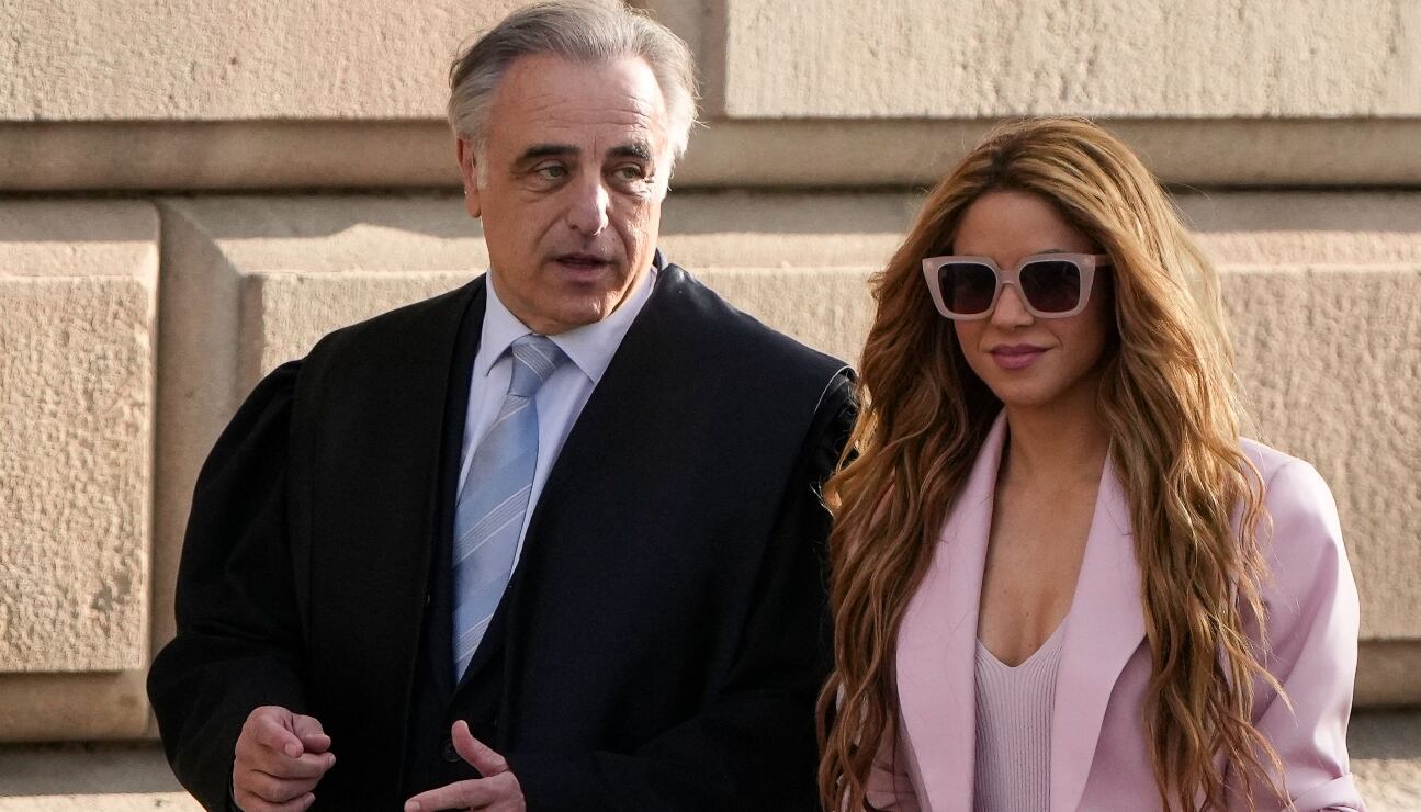 A Shakira ‘le salió muy caro’ enamorarse de Piqué, asegura su abogado