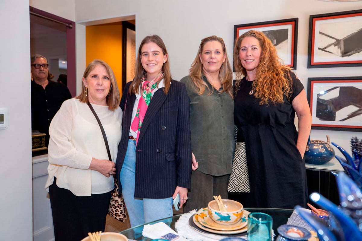 Lourdes Ortiz Monasterio, Ana Creel, Cristina Camargo y Ale Garay. (Foto: Leonardo Gómez)