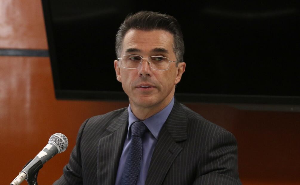 Sergio Mayer pierde el oído izquierdo por completo