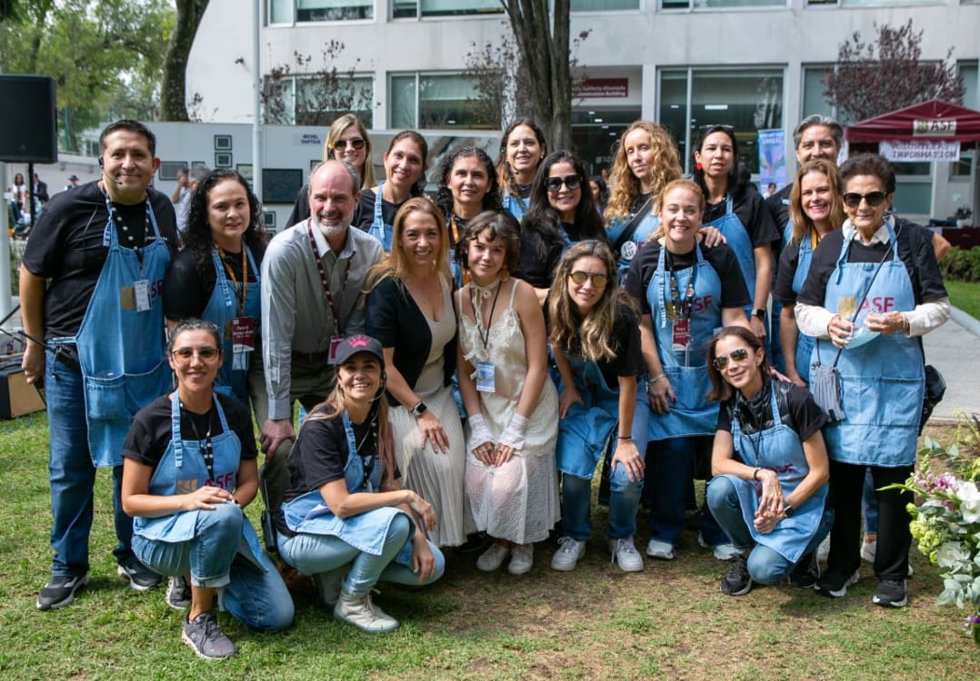 El cómite organizador de la 54ª Feria del Arte en el Colegio Americano / Foto: Cortesía