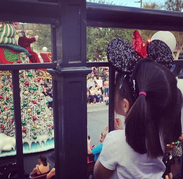 Las vacaciones de Eugenio Derbez y su familia en Disney