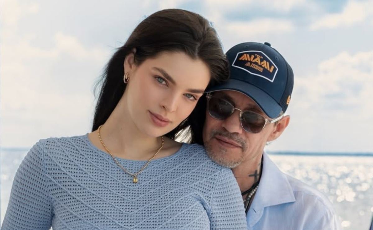 Las tiernas fotos con las que Nadia Ferreira y Marc Anthony anuncian el sexo de su bebé