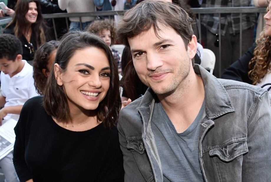 Ashton Kutcher y Mila Kunis se burlan de quienes los critican por no bañarse diario