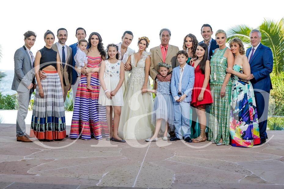 Fotos inéditas de la boda de Claudia Álvarez y Billy Rovzar