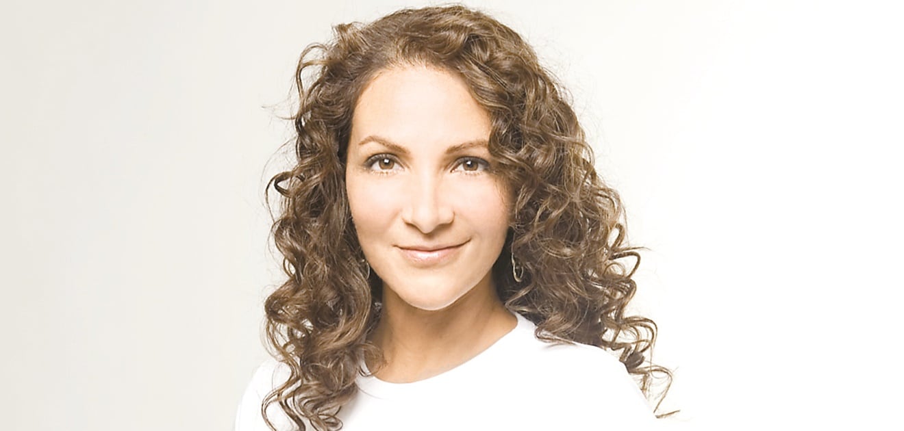 <p>En esta imagen Mariana Yazbek posó para la campaña favor de tocar, de la Fundación CIMAB. (Fotos: Archivos El Universal)</p>

