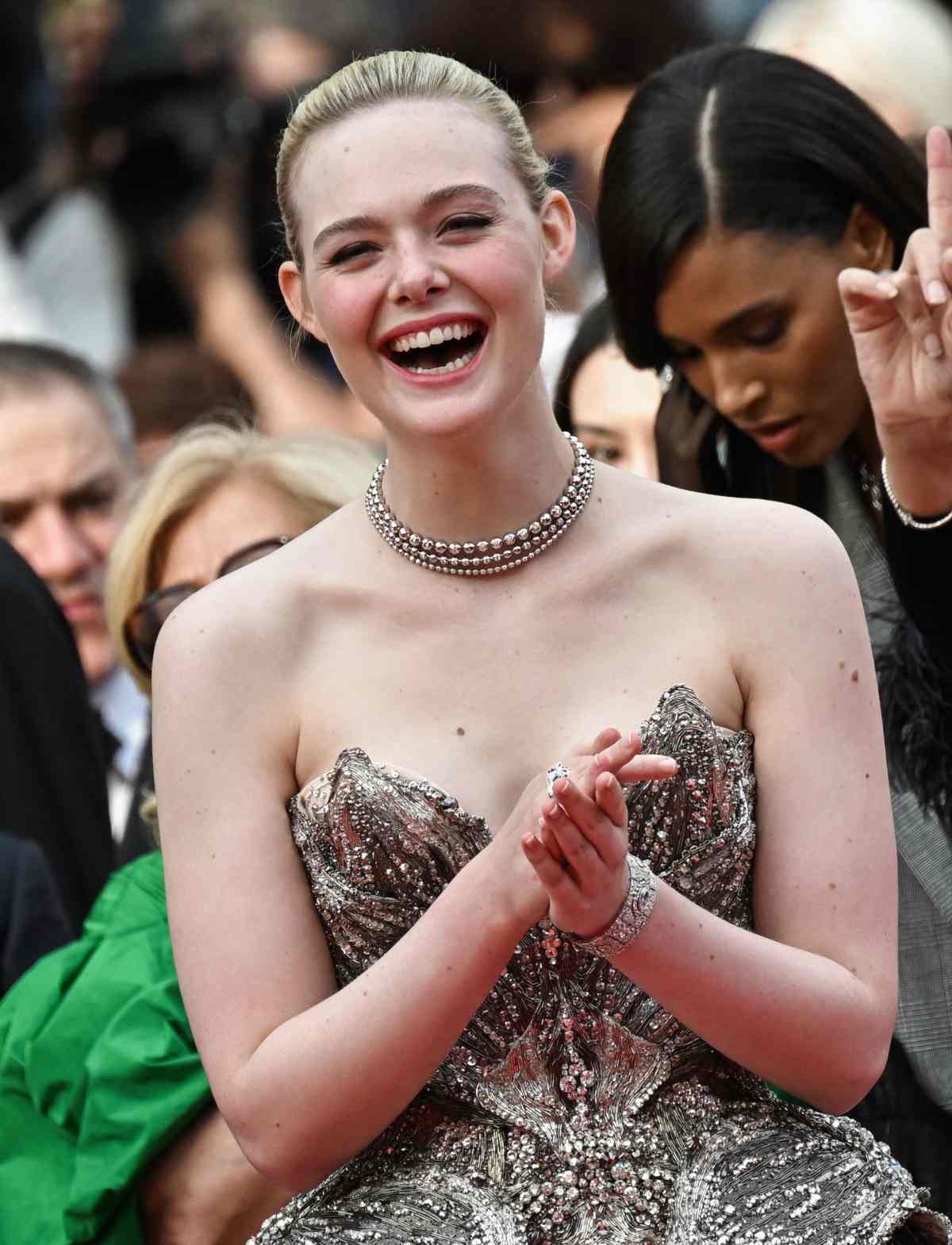Mary Elle Fanning nació el 9 de abril de 1998 / AFP