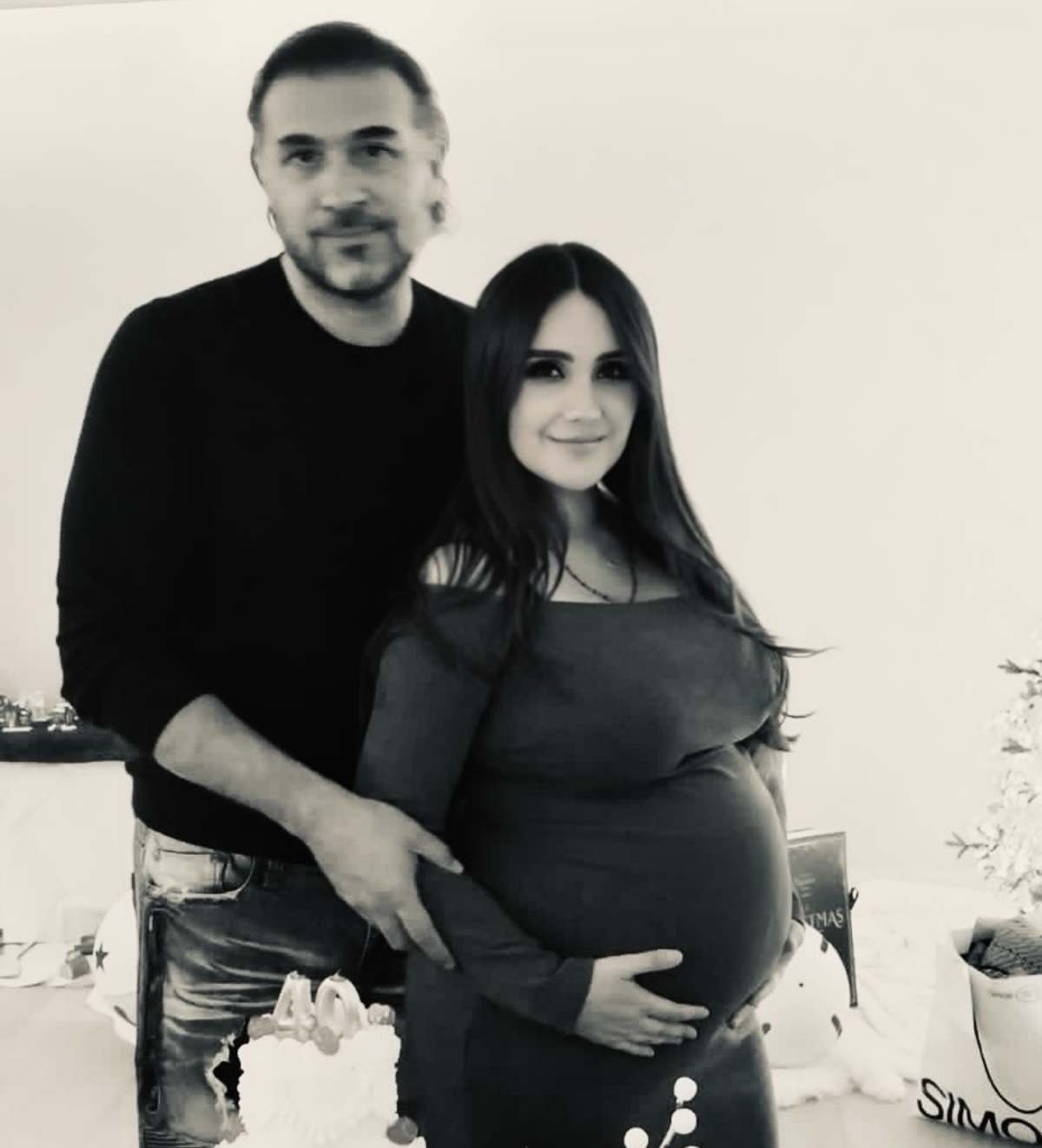 Dulce María celebró su cumpleaños 40 junto a su esposo y su hija / Foto: Instagram @dulcemaria
