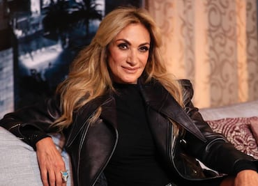 Adela Micha lanza poderoso mensaje: "Intenta ser mujer sólo por un día"