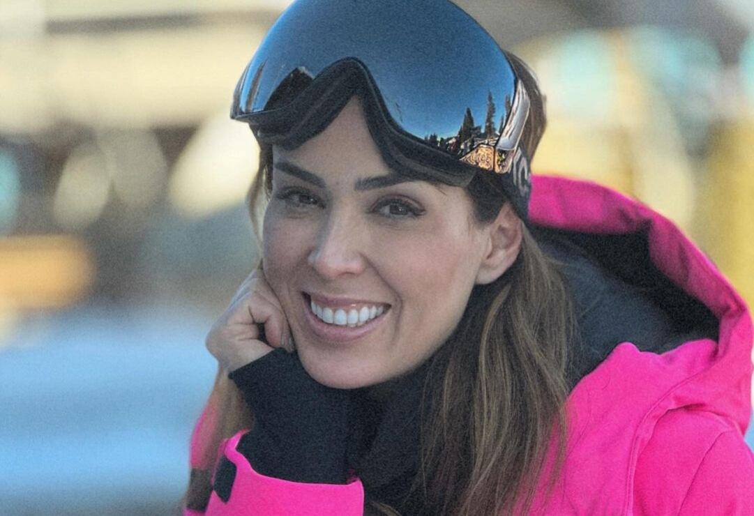 Jacky Bracamontes presume las ‘invaluables’ obras de arte que decoran su refugio personal