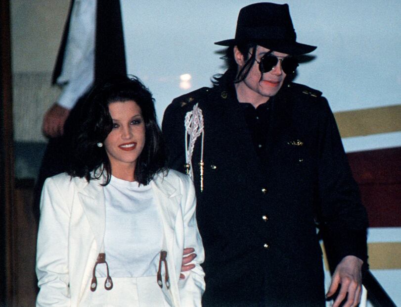 Los esposos de Lisa Marie Presley: desde Michael Jackson hasta Nicolas Cage 