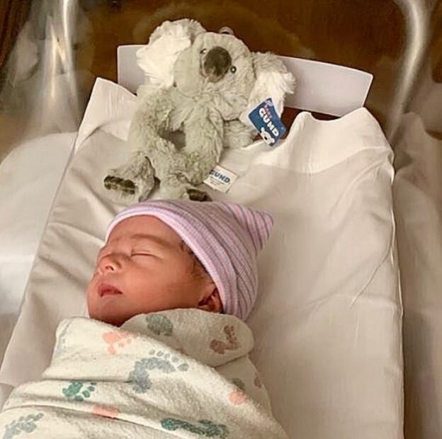 Ya nació baby Olivia, la tercera hija de Olivia Peralta 