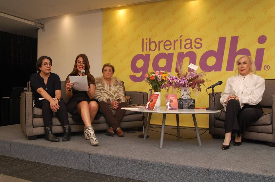 Laura Zapata presenta su libro “Pensamiento ventana” y deja entrever que fue abusada de niña