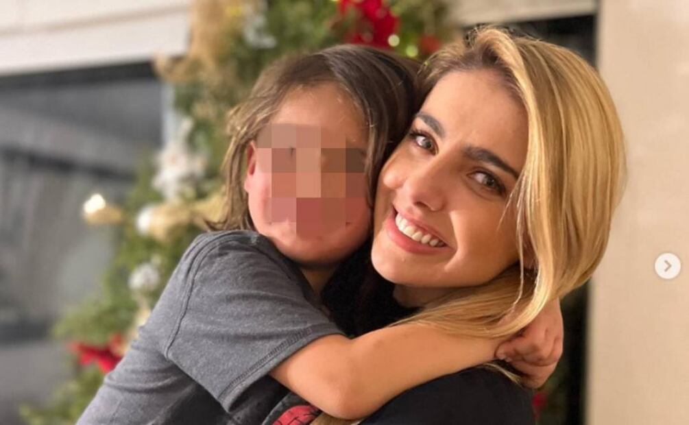 Michelle Renaud presume en bikini su abdomen plano y muestra los beneficios de los baños de hielo