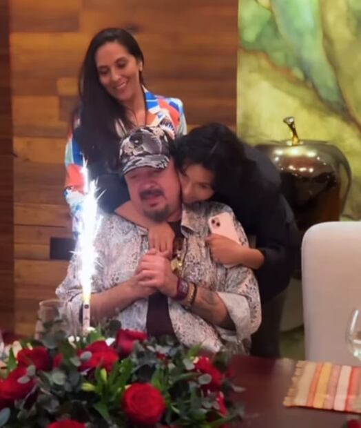 Pepe Aguilar celebra su cumpleaños rodeado de su familia / Foto: Instagram