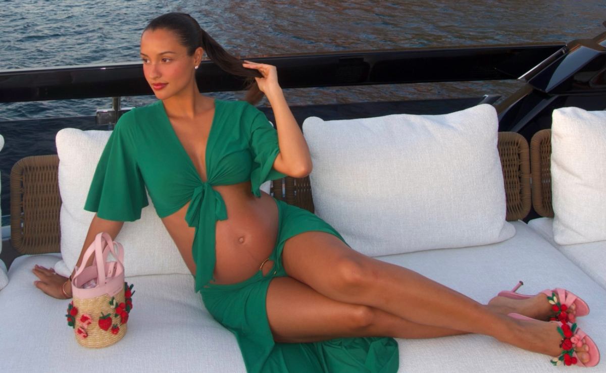 Alexandra Saint Mleux, esposa de Charles Leclerc, presume su embarazo por primera vez