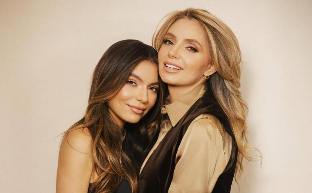 Sofía Castro junto a Angélica Rivera, su mamá / Foto: Instagram @sofia_96castro