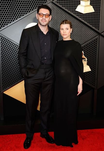 Sofia Richie y su esposo Elliot Grainge en los Grammy 2024 / AFP