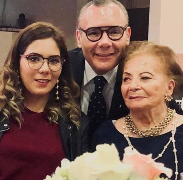 El joyero Daniel Espinosa celebra su cumpleaños rodeado del cariño de sus amigos