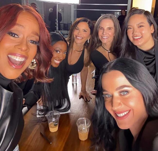 El equipo que será parte de la misión NS-31 - Foto: Instagram -@katyperry
