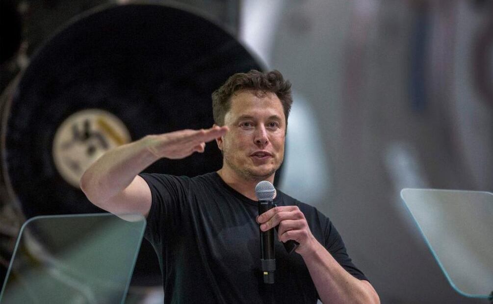 Elon Musk no ha pagado la renta del edificio de Twitter y subastará sus muebles