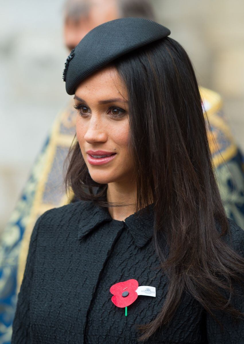 El príncipe Harry buscó al papá de Meghan antes de su boda, revelan documentos