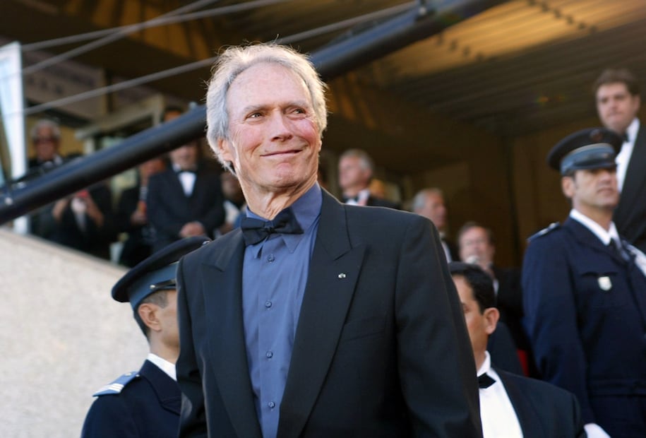 Clint Eastwood cumple 90 años, con 5 matrimonios y 7 hijos