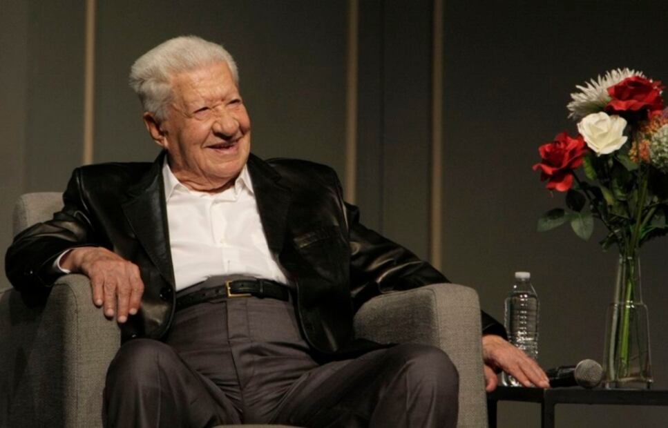 Ignacio López Tarso celebra 98 años, películas, obras de teatro y discos abundan en su trayectoria