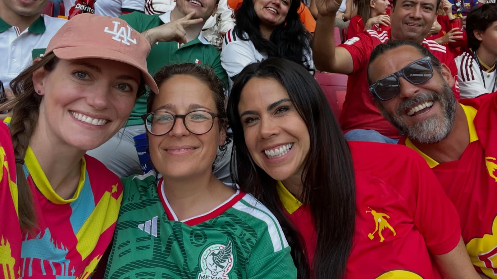 Jocelyn Chugg, Michelle Fridman, Paola Rojas, Jorge Suárez. (Foto: Instagram)