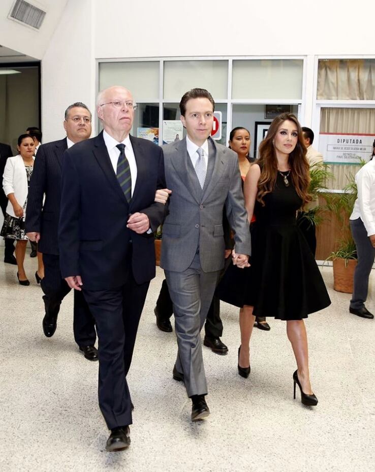 Anahí recupera su figura a 15 días de ser mamá 