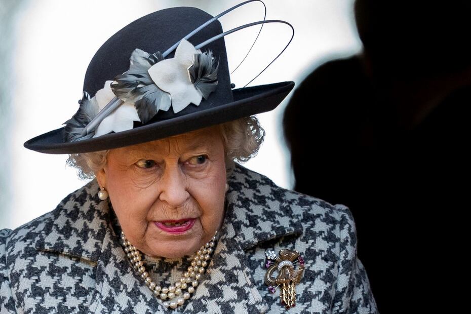 Tras la salida del príncipe Harry y Meghan Markle de la realeza, la reina Isabel ll apoya al príncipe Andrés