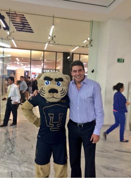 Duelo de famosos Tigres vs. Pumas