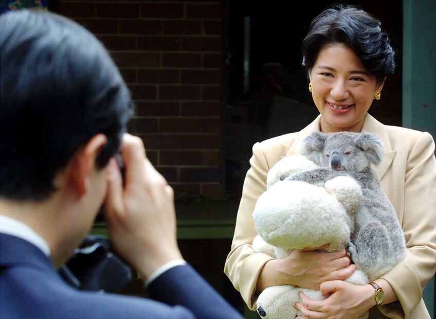 La historia de amor del emperador Naruhito y la emperatriz Masako en su aniversario de bodas